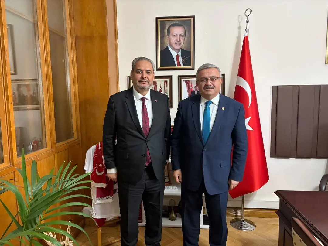 Afyonkarahisar Sağlık Bilimleri Üniversitesi Rektörü Prof. Dr. Adem Aslan, Milletvekili Av. İbrahim Yurdunuseven'e Nezaket Ziyaretinde Bulundu