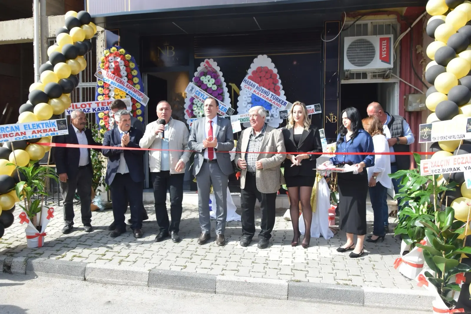 Yeni Güzellik Merkezi Açılışı
