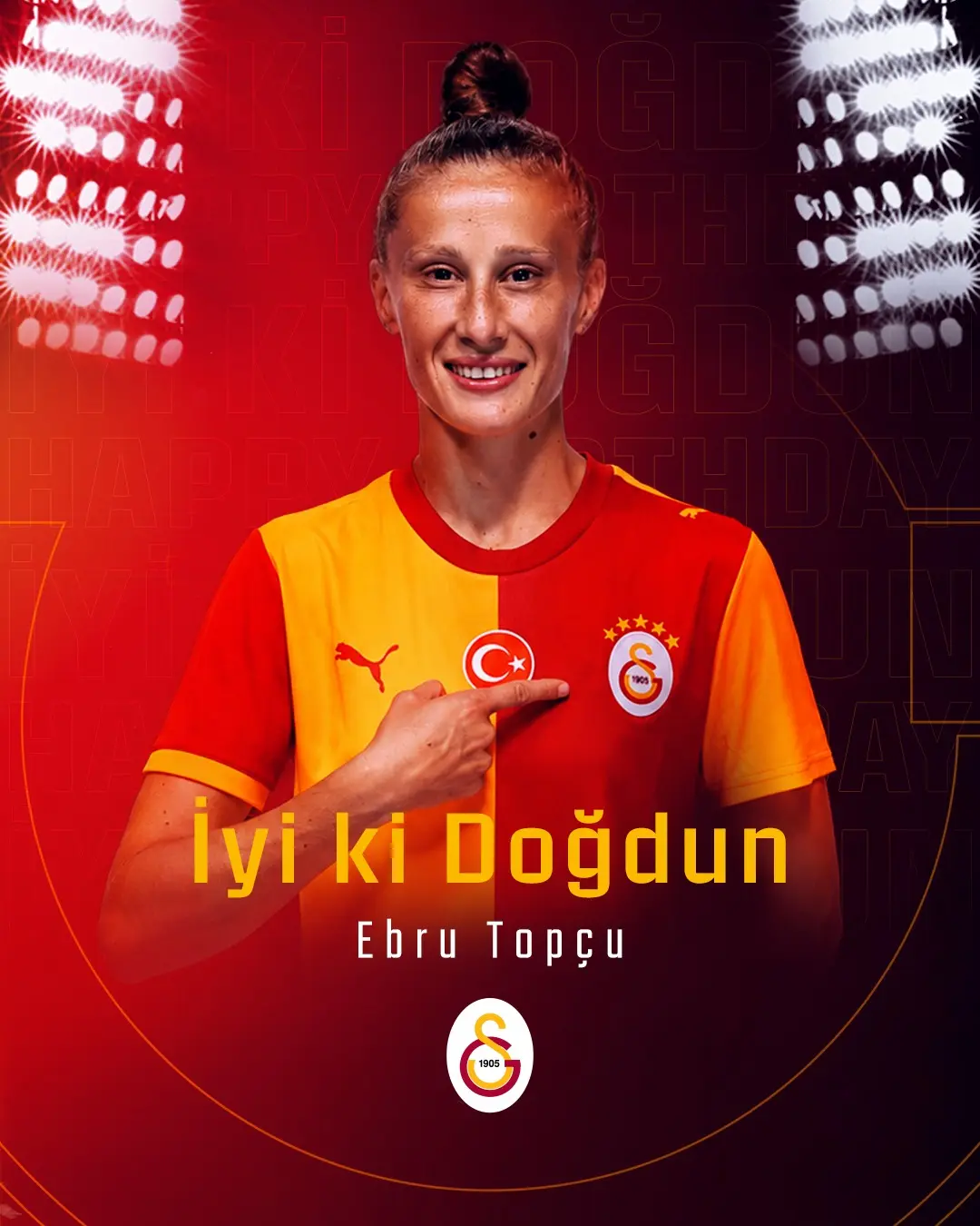Galatasaray Kadın Futbol Takımı Kaptanı Ebru Topçu'nun Doğum Günü Kutlandı