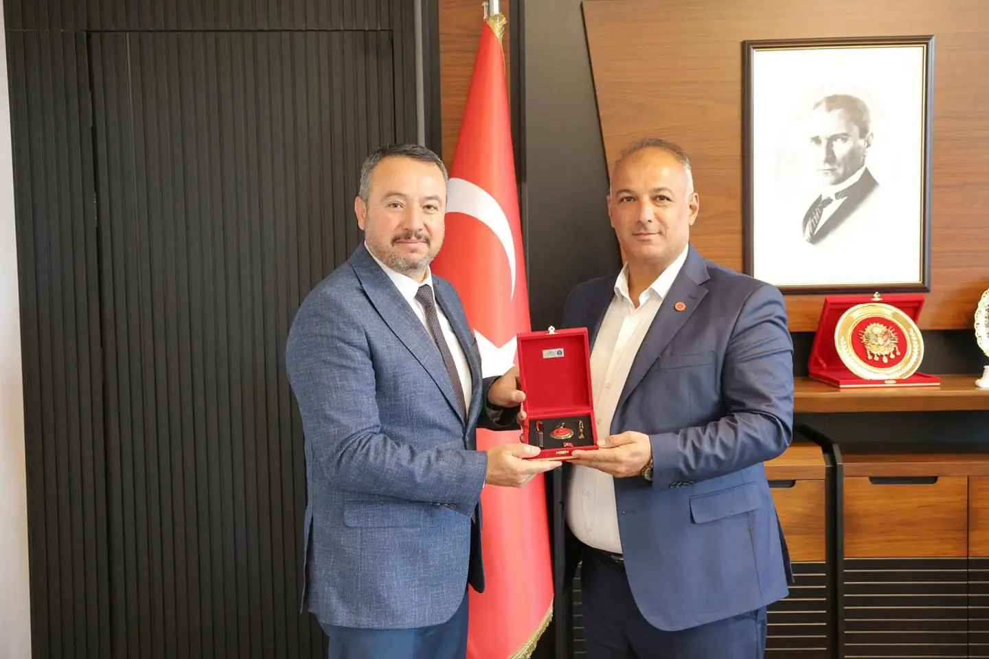 Ba?kan Özta?'tan Yeni ?l Müdürüne Ziyaret