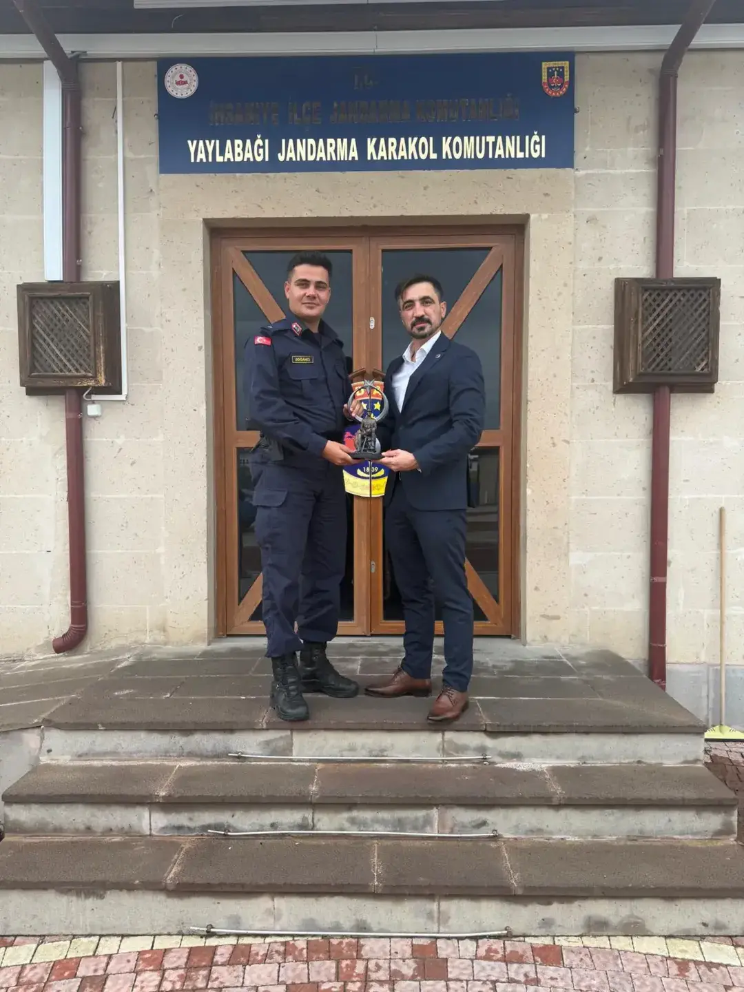 Gazlıgöl Belediye Başkanı Mustafa Güngör, Yaylabağı Jandarma Karakolunda Karakol Komutanı Şükrü Doğancı'yı Ziyaret Etti
