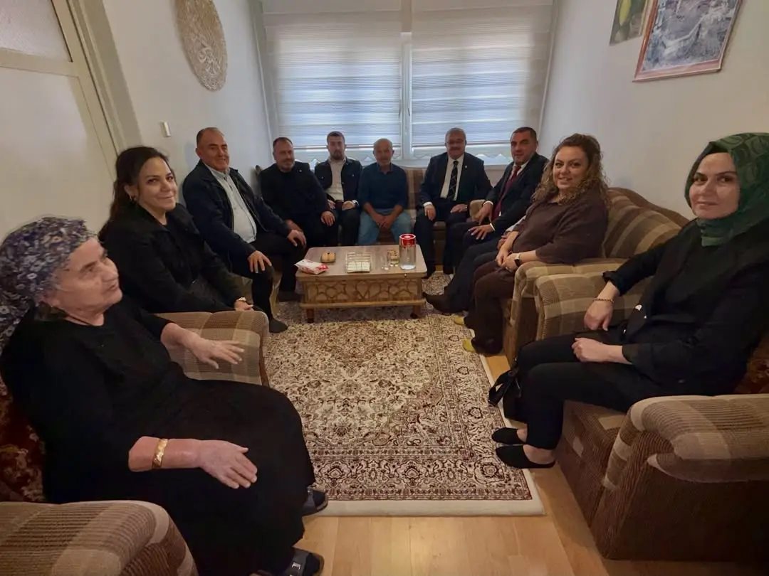 Ak Parti Milletvekili Uşak Ulubey'de Şehit Ailesini Ziyaret Etti