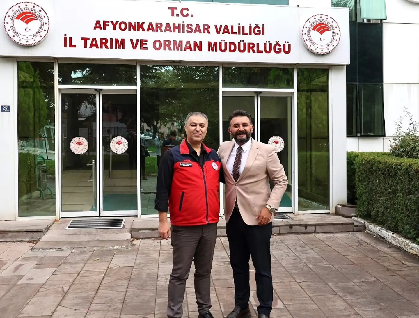 Simav Belediye Başkanı Özkan Parlak'ı ziyaret etti