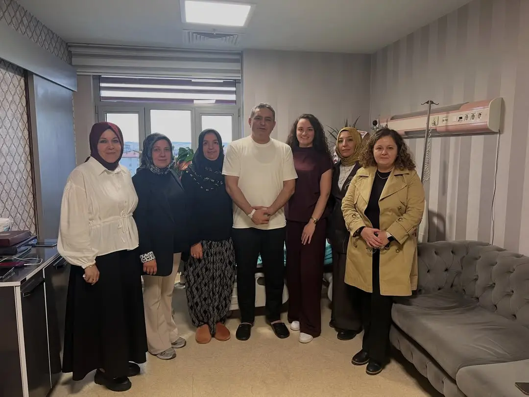 AK Parti Afyonkarahisar İl Kadın Kolları'ndan Çobanlar Belediye Başkanı Ali Altuntaş'a Ziyaret