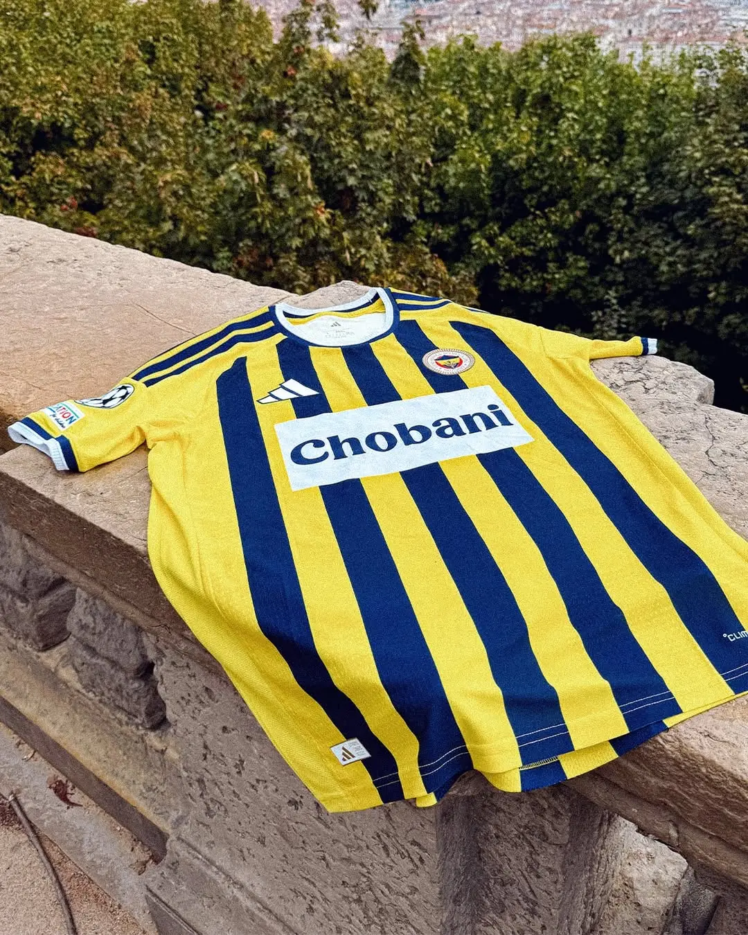 Fenerbahçe, Adidas ve Fenerium İş Birliğiyle Yeni Formayı Tanıttı
