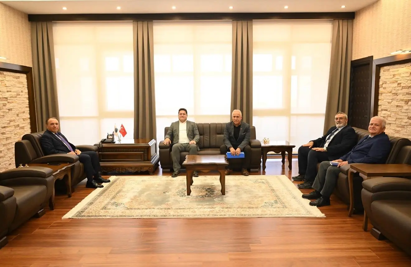 Başkan Aynacı'dan Rektör Karakaş'a Ziyaret