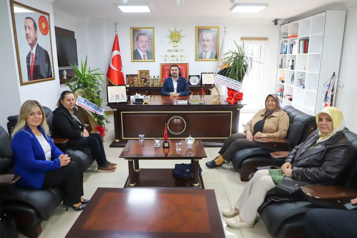 Muhtarlardan Başkan Kavak'a Ziyaret