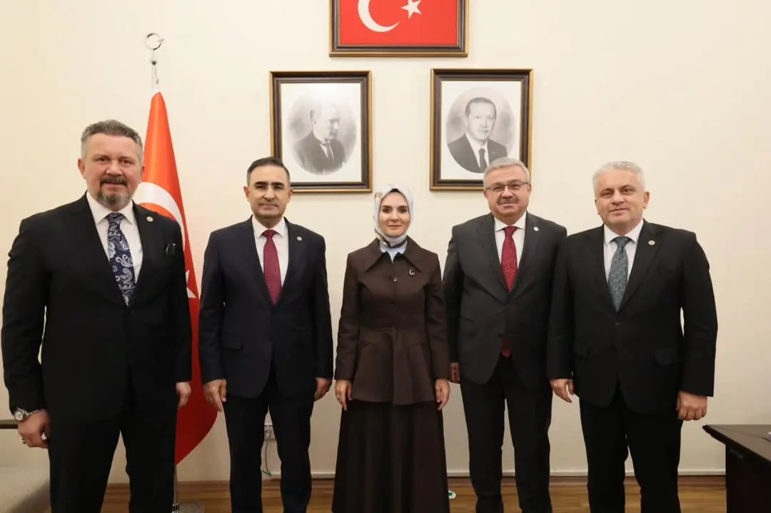 Aile ve Sosyal Hizmetler Bakanı Mahinur Özdemir Göktaş'a Destek Ziyareti
