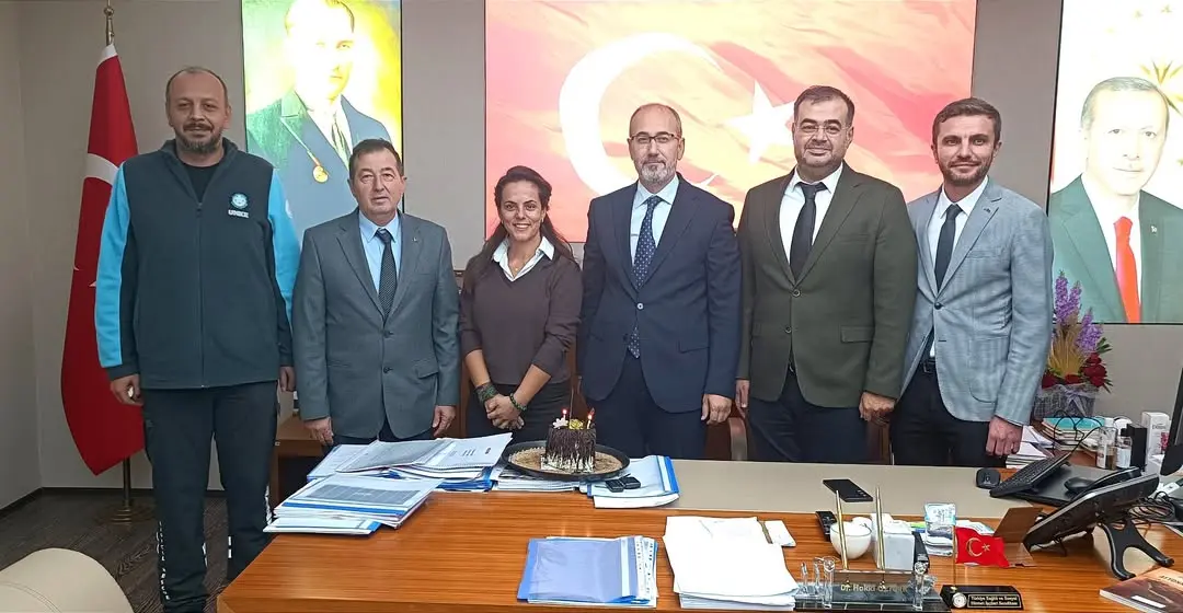 Afyonkarahisar İl Sağlık Müdürü Dr. Hakkı Öztürk'e Doğum Günü Sürprizi