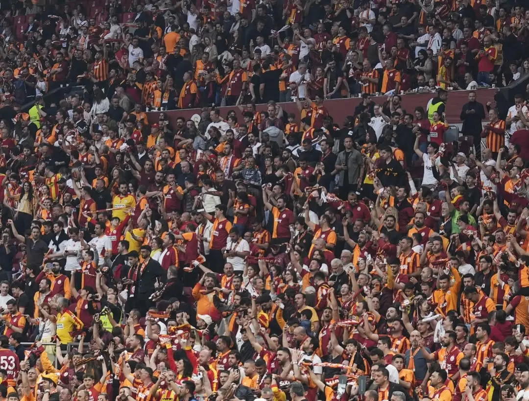 Galatasaray Ailesine Günaydın Mesajı