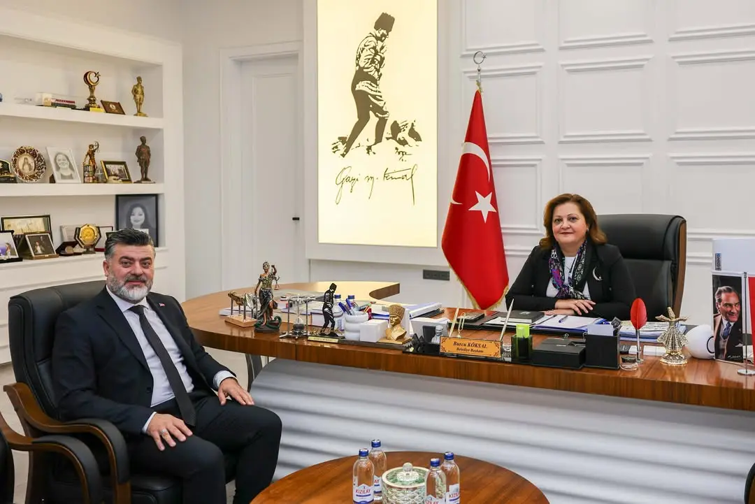 Afyonkarahisar Muhtarlar Derneği Başkanı Suat Uygur ile Belediye Başkanı Burcu Köksal Görüştü