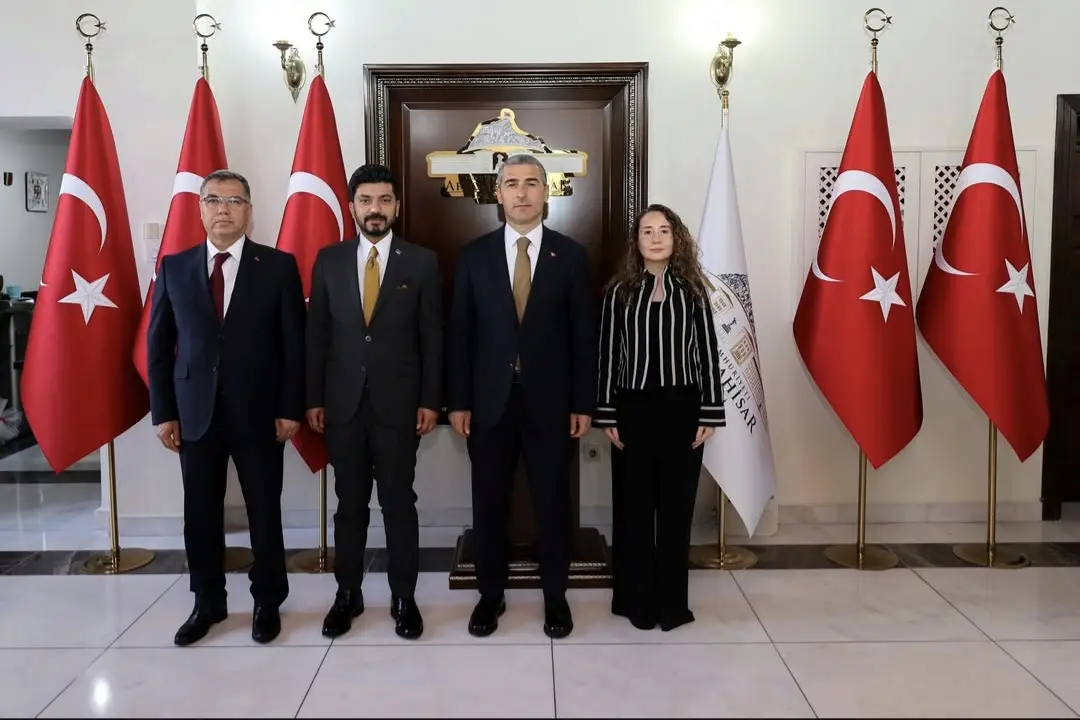 Hayat Boyu Öğrenme Genel Müdürü Dr. Emre Topoğlu Vali Dr. Naci Aktaş'ı Ziyaret Etti