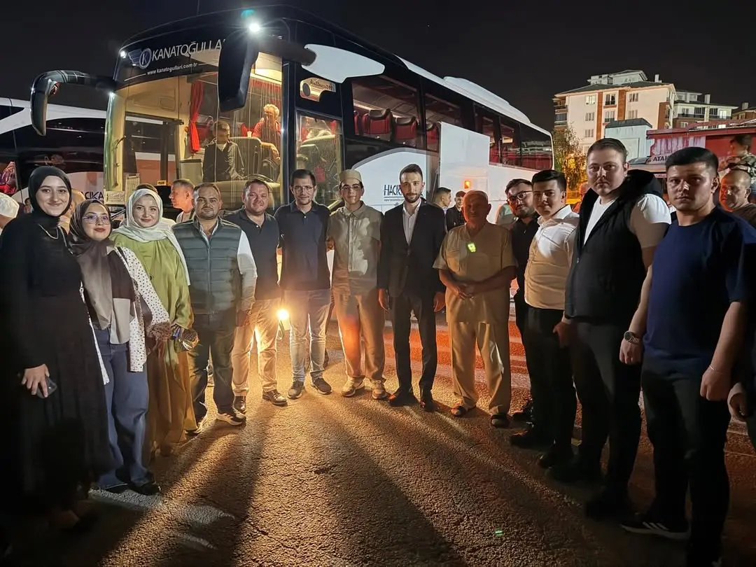 Ak Parti Afyonkarahisar İl Gençlik Kolları Başkan Yardımcısının Kardeşinin Umre Yolculuğu