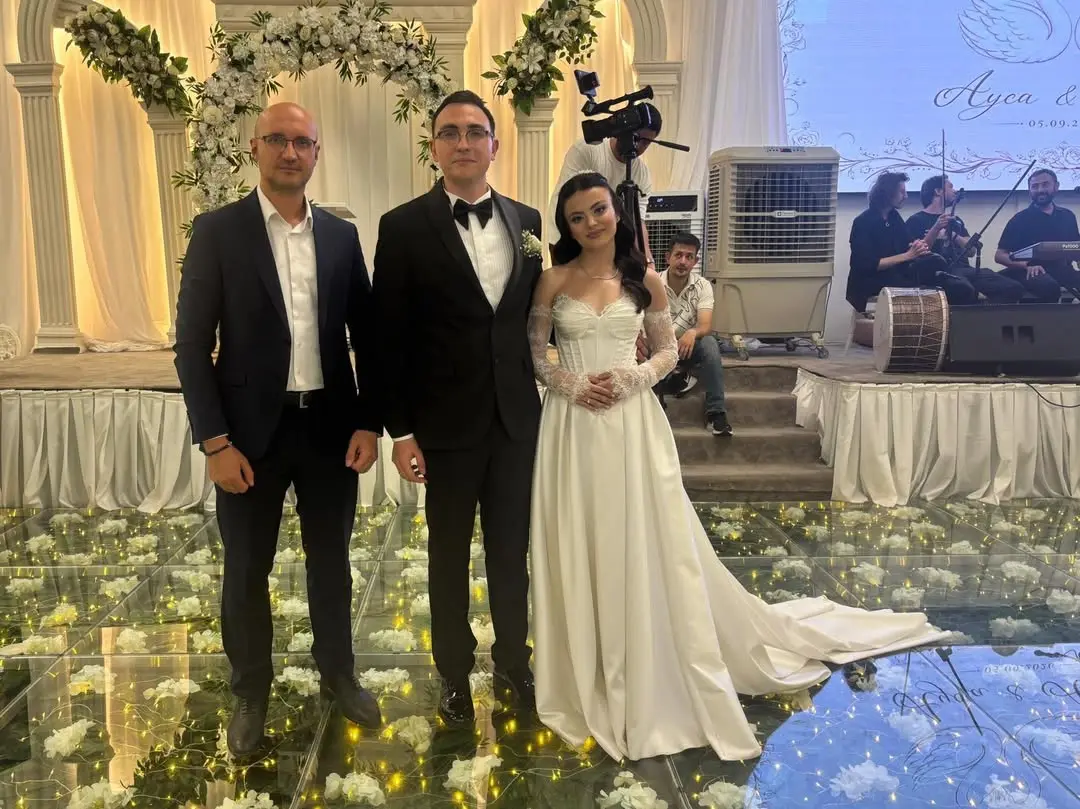 Afyonkarahisar Barosu'ndan Düğün Tebriği