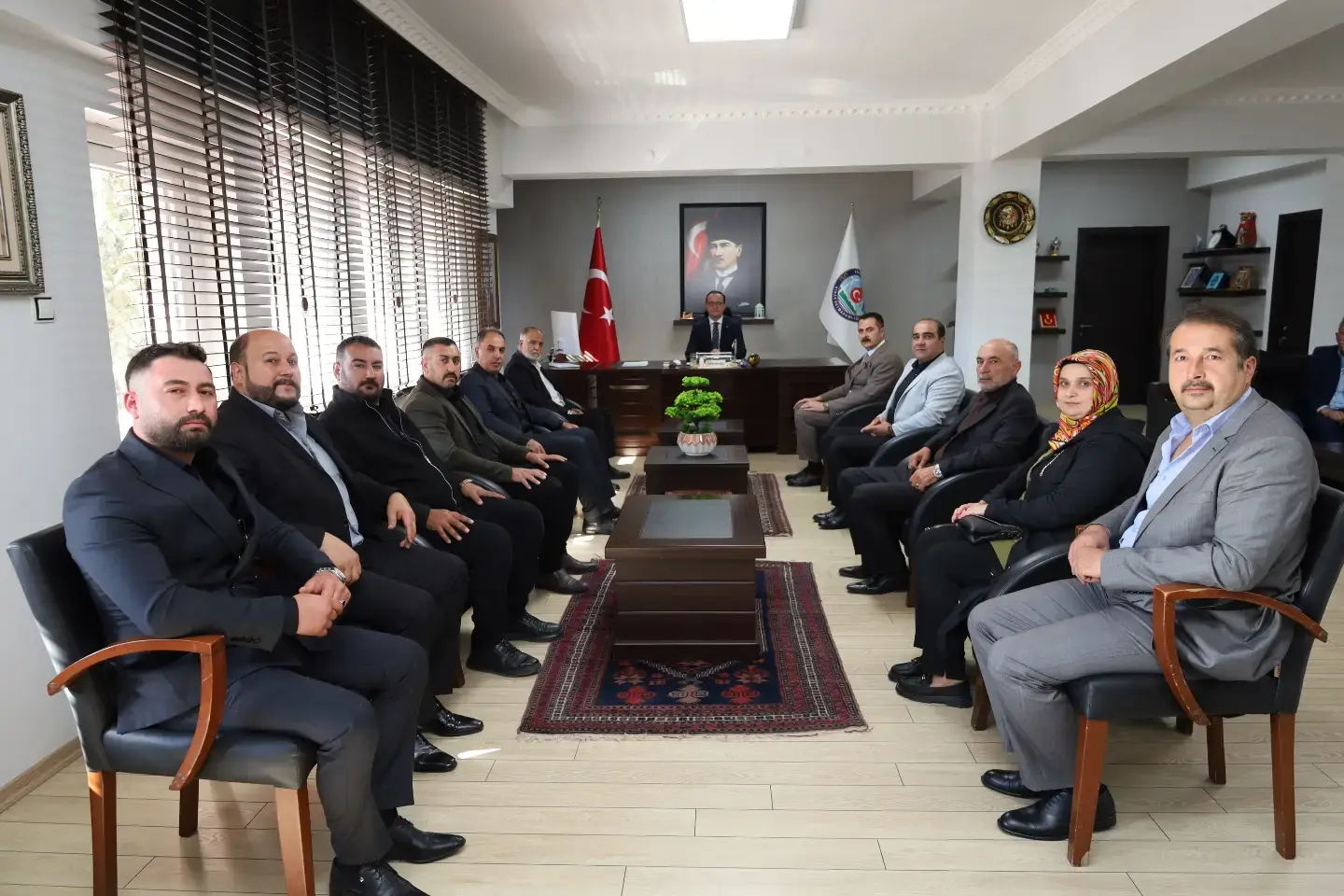 Muhtarlar, Kaymakamı makamında ziyaret etti
