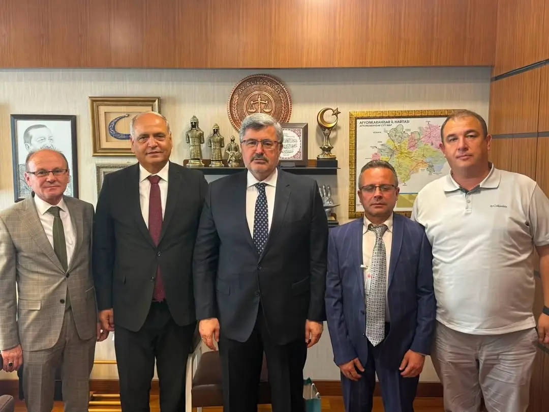 Erkmen Belediye Başkanı Yücel Şahin, AK Parti Afyonkarahisar Milletvekili Ali Özkaya'yı Ziyaret Etti