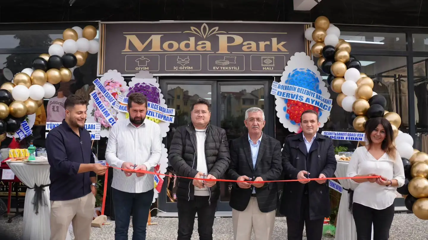 Bolvadin'de Yeni Moda Park Açıldı