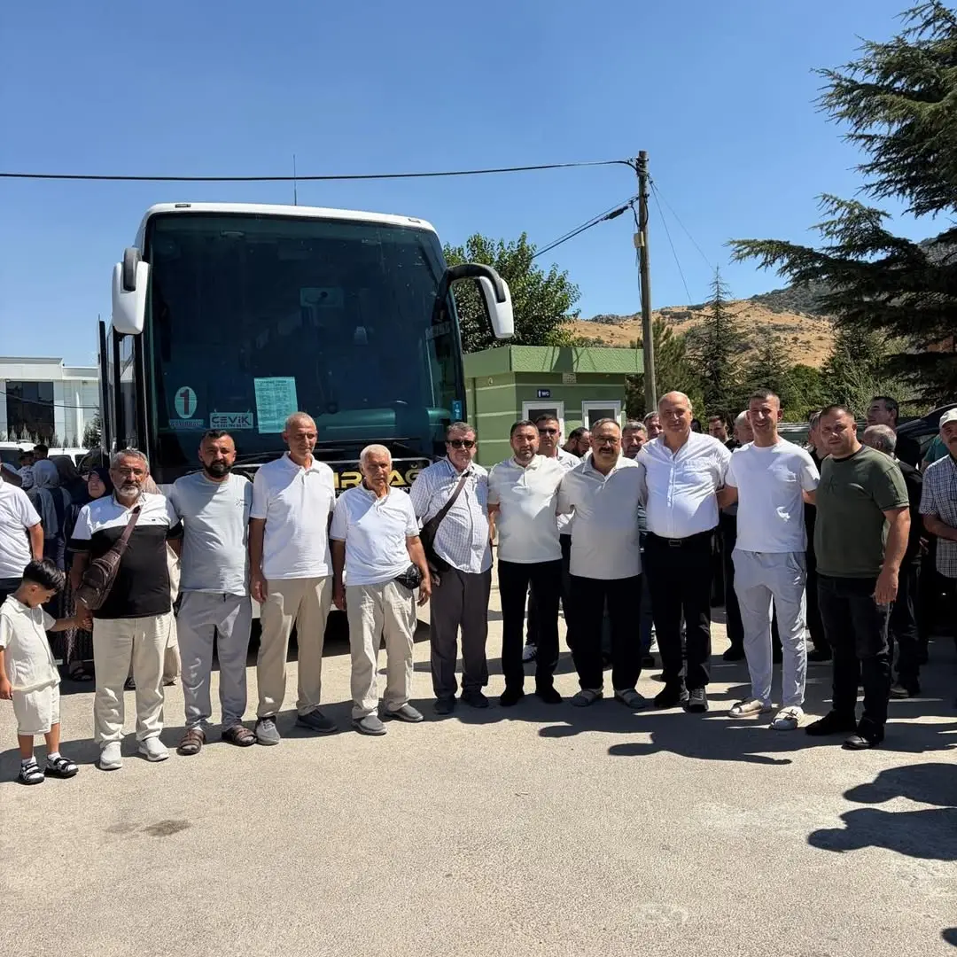Erkmen Belediye Başkanı Yücel Şahin'den Umre Yolculuğu Dileği