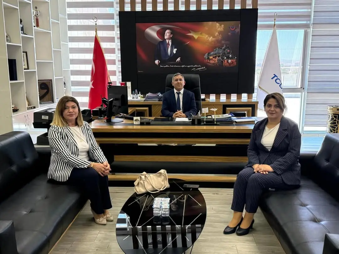 AK Parti Afyonkarahisar İl Kadın Kolları'ndan TCDD 1. Bölge Müdürü'ne Ziyaret