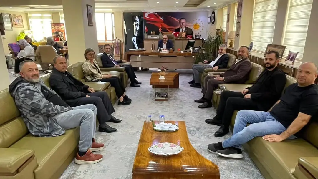Ak Parti Afyonkarahisar Milletvekili Hasan Arslan, Keçiborlu Belediye Başkanı Yusuf Murat Parlak'ı Ziyaret Etti