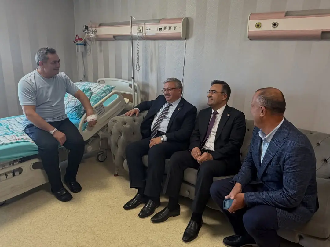 Ak Parti Milletvekili Hasan Arslan, Çobanlar Belediye Başkanı Ali Altuntaş'ı Ziyaret Etti