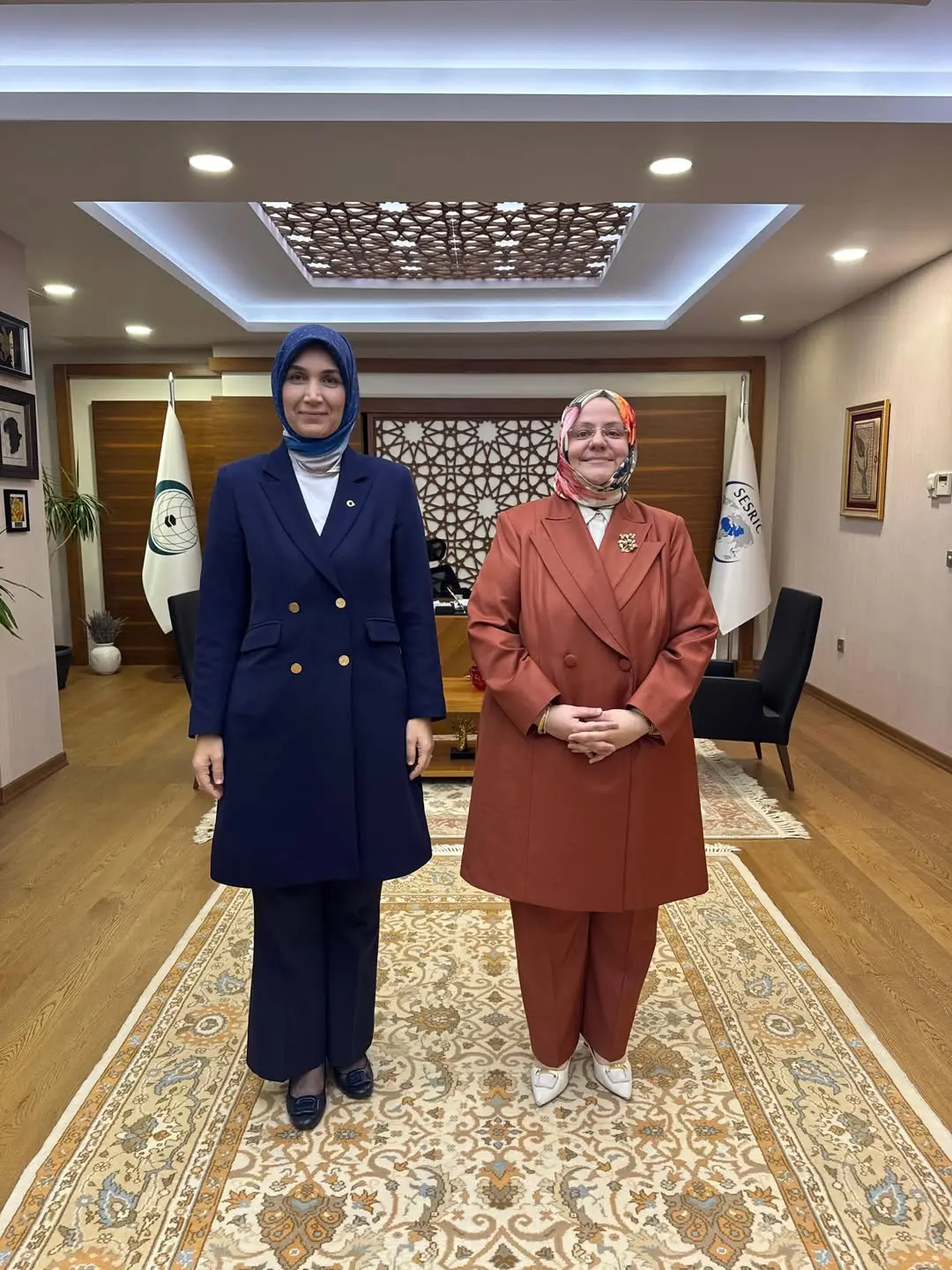İçişleri Bakan Yardımcısı Kübra Güran Yiğitbaşı, Zehra Zümrüt Selçuk'u Ziyaret Etti