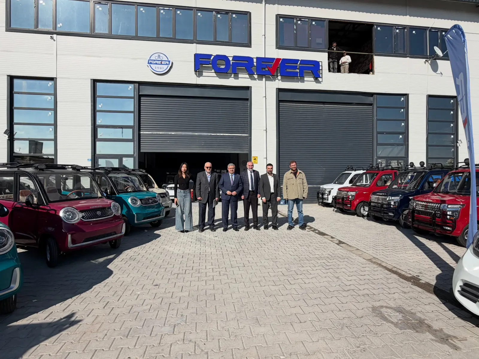 Afyonkarahisar'da Yeni Elektrikli Araç Tesisine Ziyaret