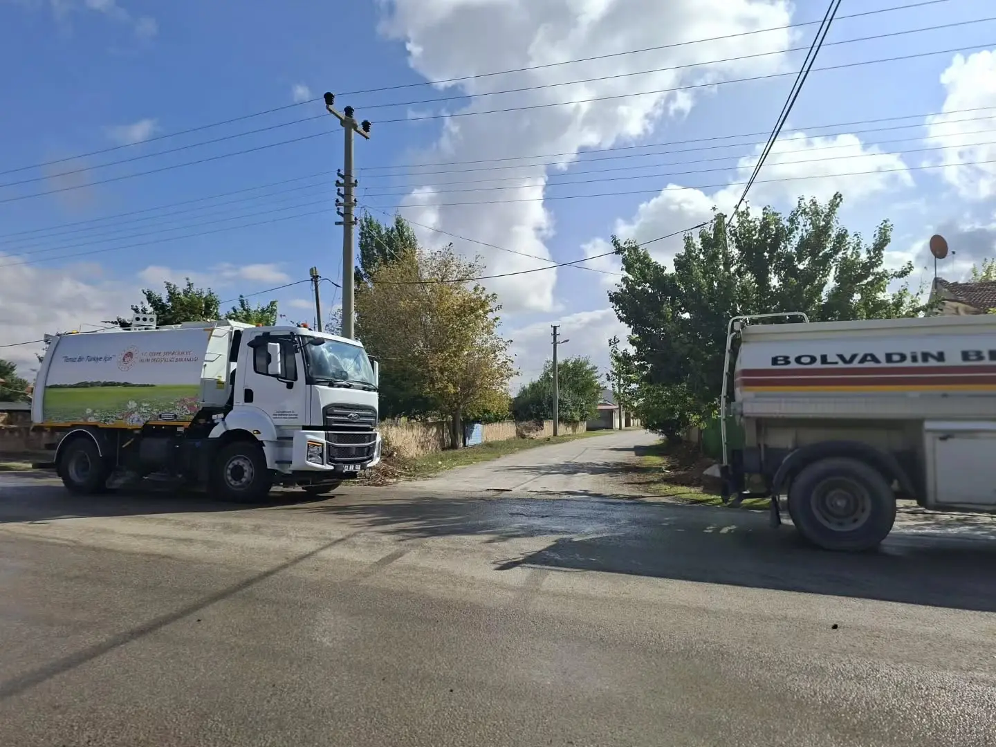 Bolvadin'de Şıhlar Mahallesi Temizleniyor