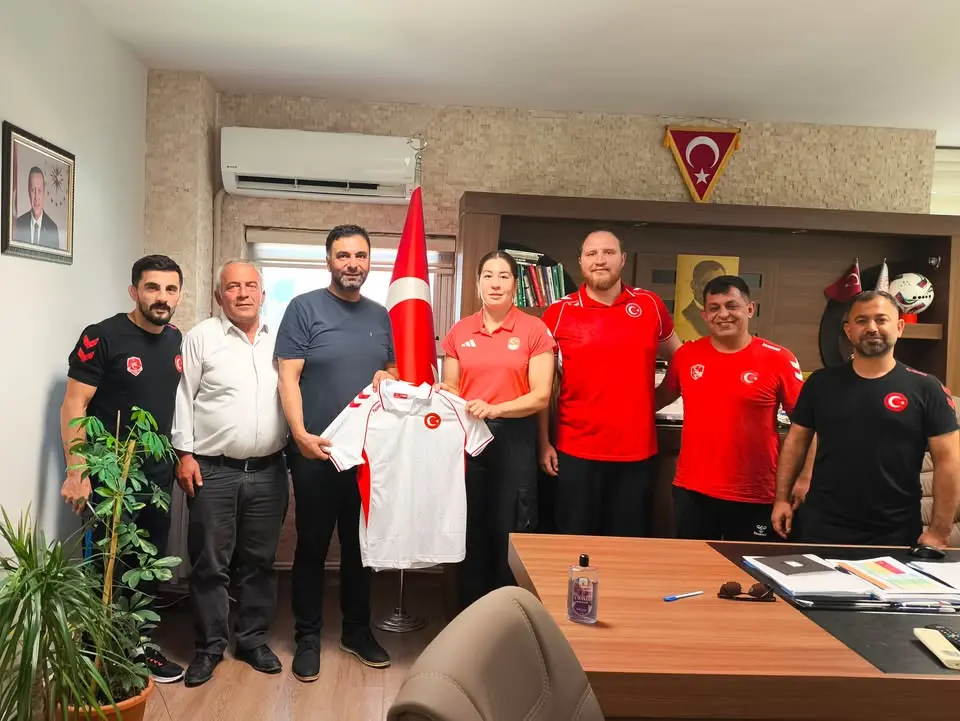 U-20 Kadın Güreş Milli Takımı Afyonkarahisar'da Hazırlıklarını Sürdürüyor