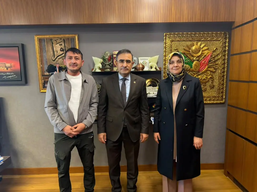 Ihsaniye Belediye Başkanı Emine Gökçe'nin Gazi Meclisi Ziyareti