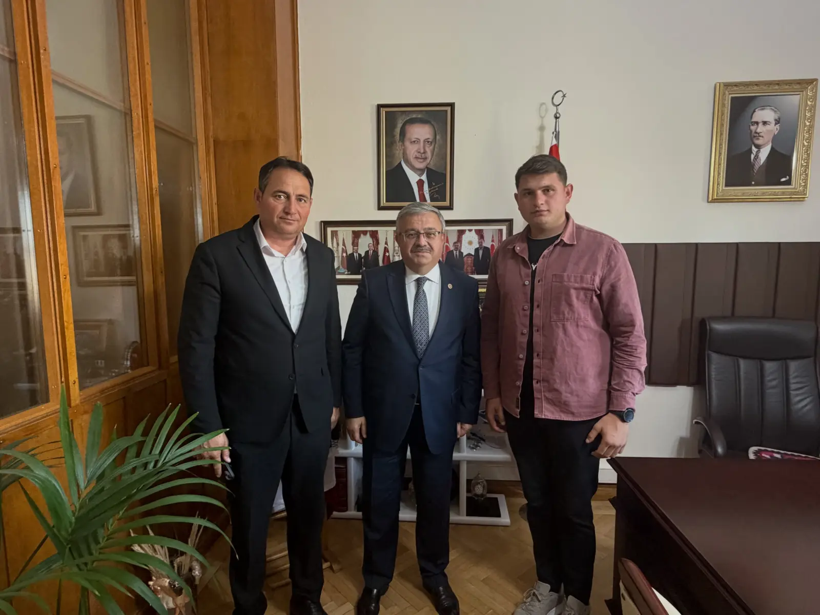 Dinar Muhtarı TBMM'de Ziyaret Edildi