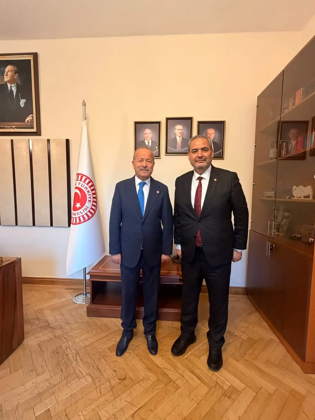 Mhp Afyonkarahisar Milletvekili Mehmet Taytak'tan AFSÜ Rektörü Prof. Dr. Adem Aslan'a Teşekkür