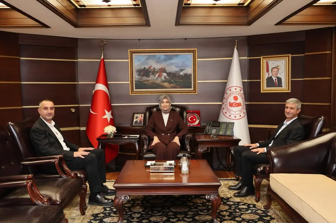İçişleri Bakan Yardımcısı Doç. Dr. Kübra Güran Yiğitbaşı, Afyonkarahisar Kar Mineral Madencilik A.Ş. Yöneticileriyle Bir Araya Geldi