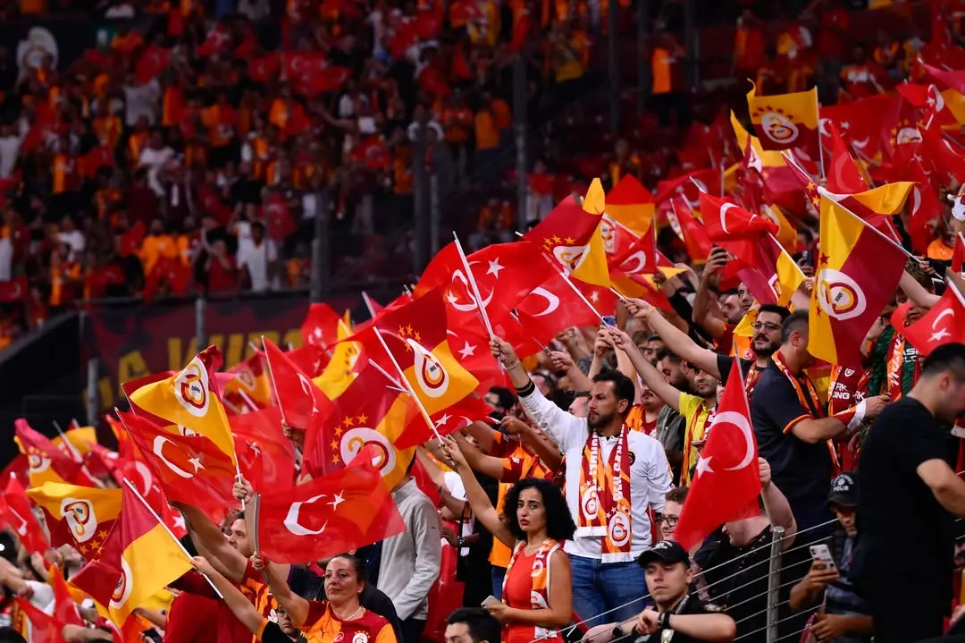 Galatasaray Ailesine Günaydın
