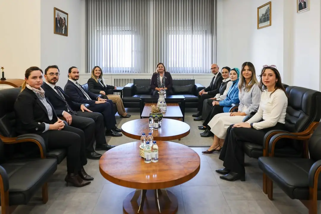 Afyonkarahisar Barosu Yönetimi Belediye Başkanı Burcu Köksal'ı Ziyaret Etti
