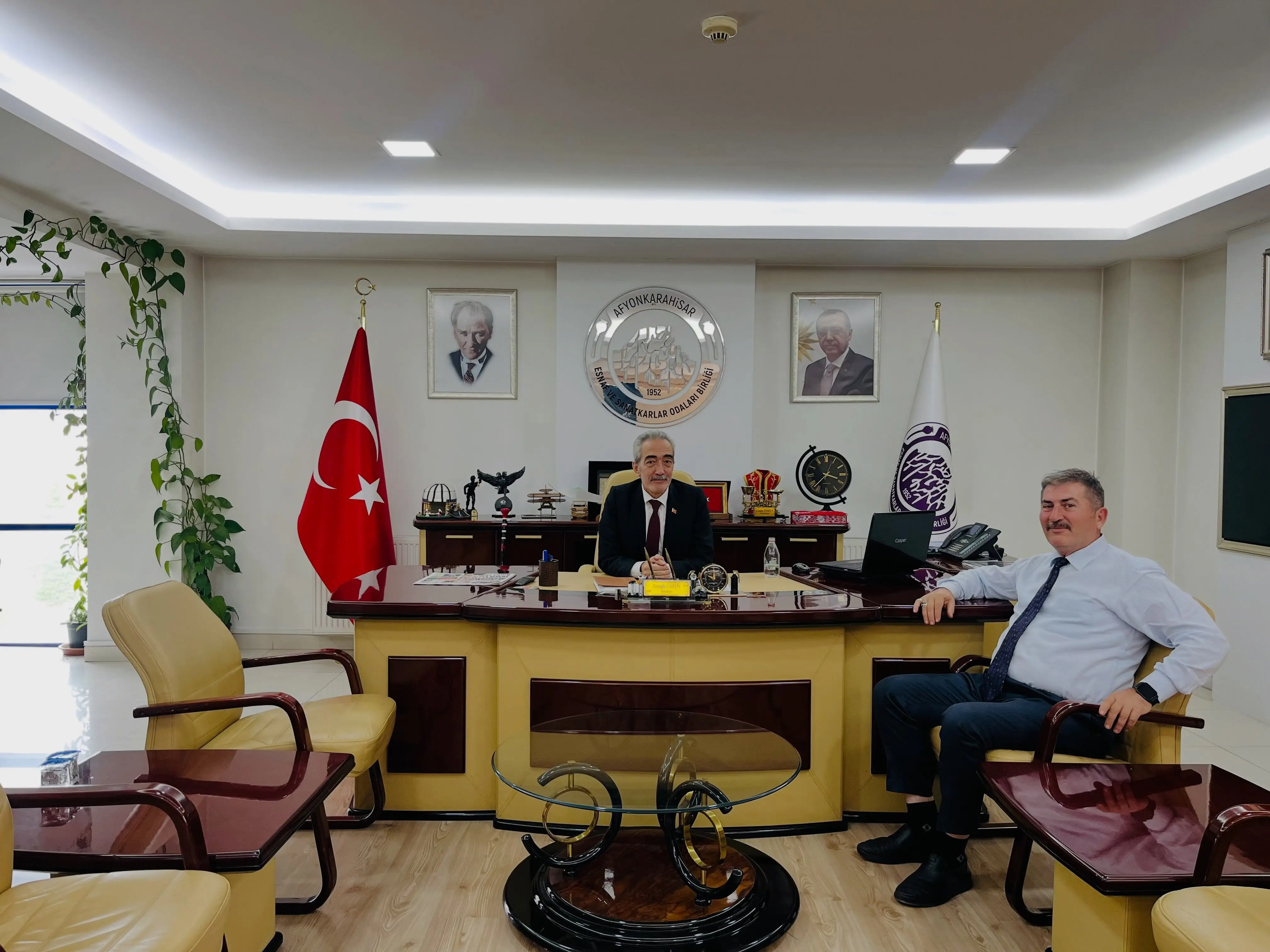 İsmail Uslu'dan Cengiz Üstün'e Ziyaret