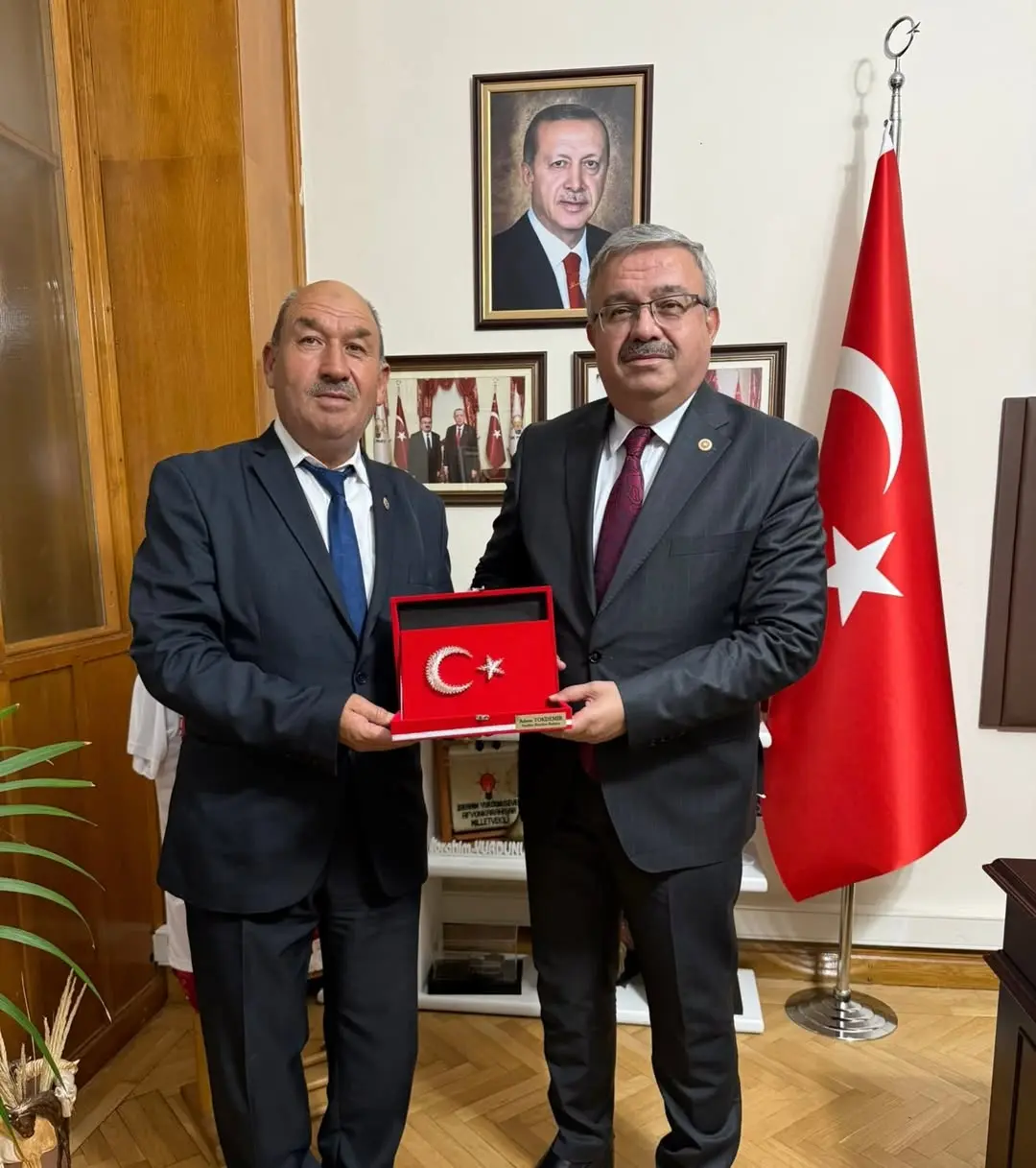 Ak Parti Milletvekili İbrahim Yurdunuseven, Seydiler Belediye Başkanı Adem Tokdemir'i TBMM'de Ağırladı