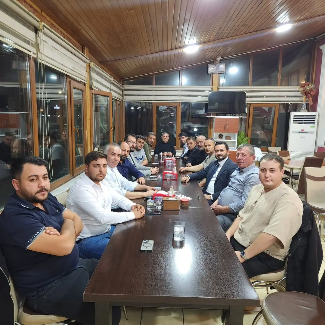 Yeni Parti Doğu Grubu Bolvadin İlçe Başkanı Ömer Çengel'in Davetiyle Bir Araya Geldi