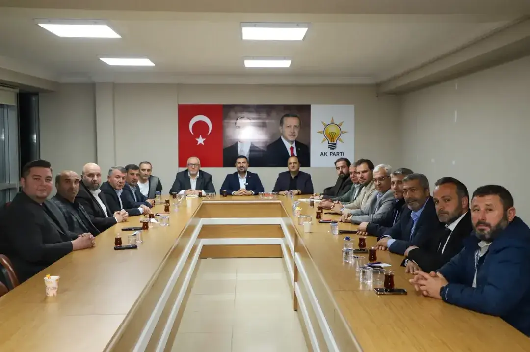 AK Parti Afyonkarahisar İl Başkanlığı Toplantısı Gerçekleştirildi