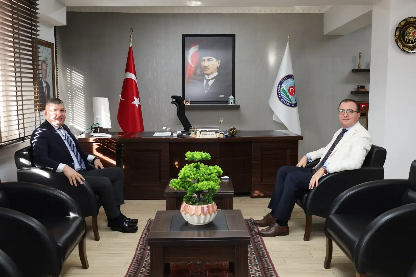Bolvadin Ceza Komisyonu Başkanı'ndan Kaymakam'a Ziyaret