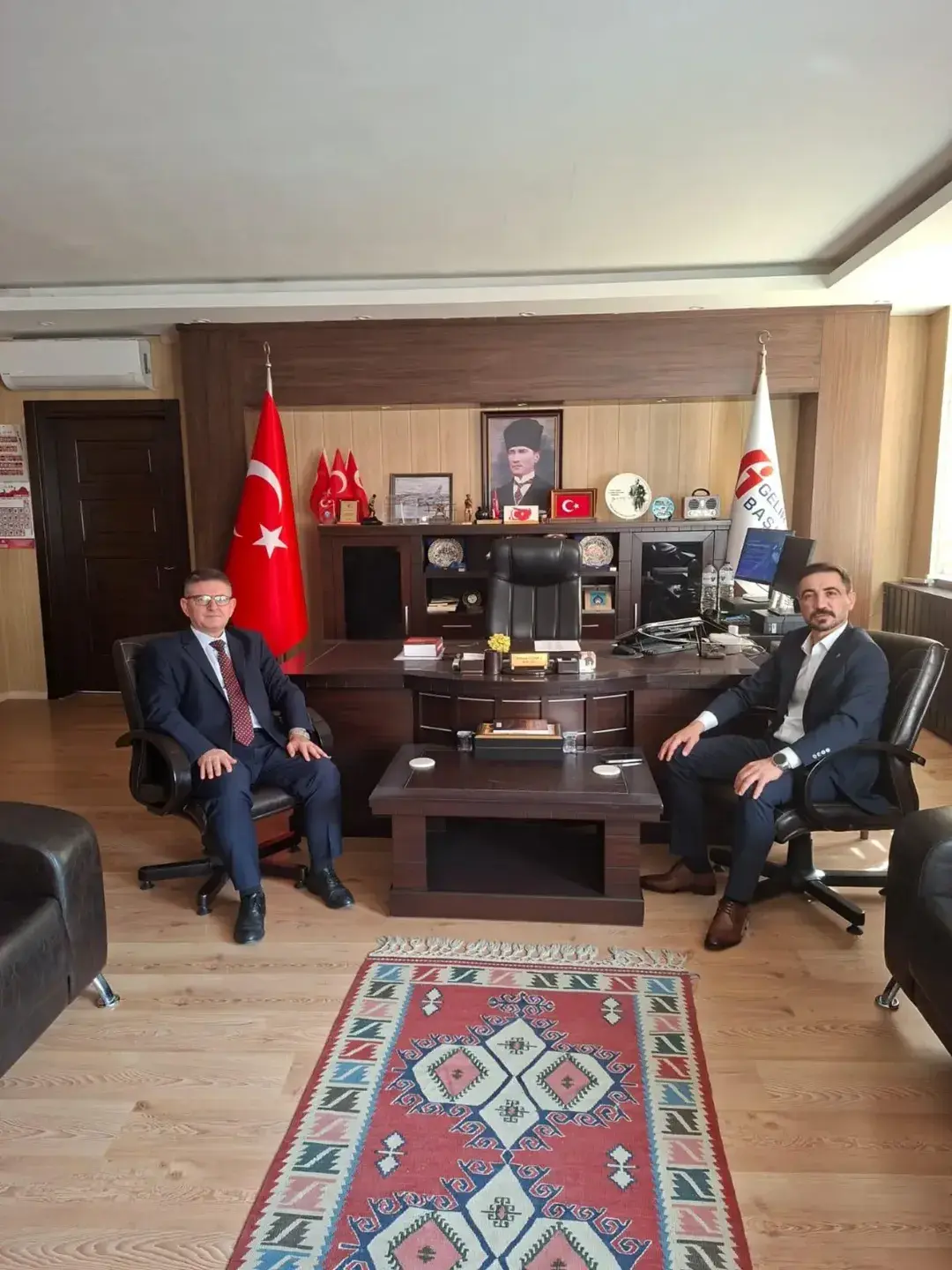Gazlıgöl Belediye Başkanı Mustafa Güngör, Afyonkarahisar Defterdarı İbrahim Gündüz'ü Ziyaret Etti