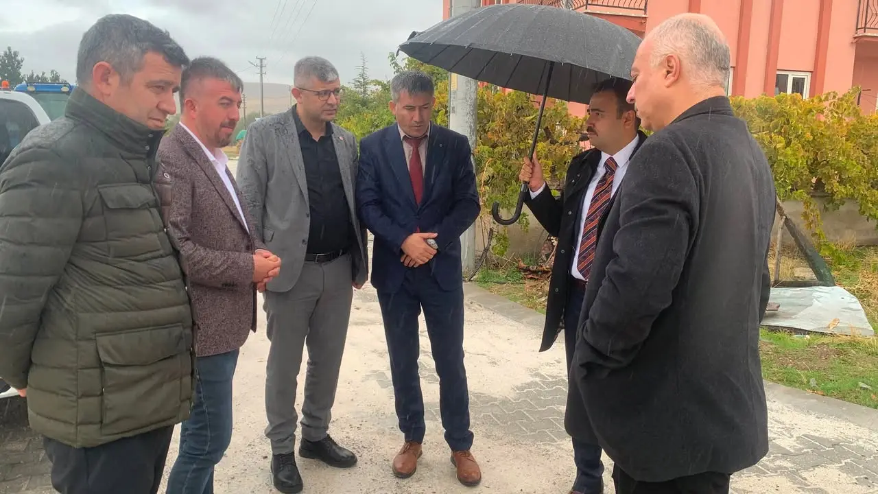 Sandıklı'da Kilitli Parke Taşı Çalışmaları Devam Ediyor