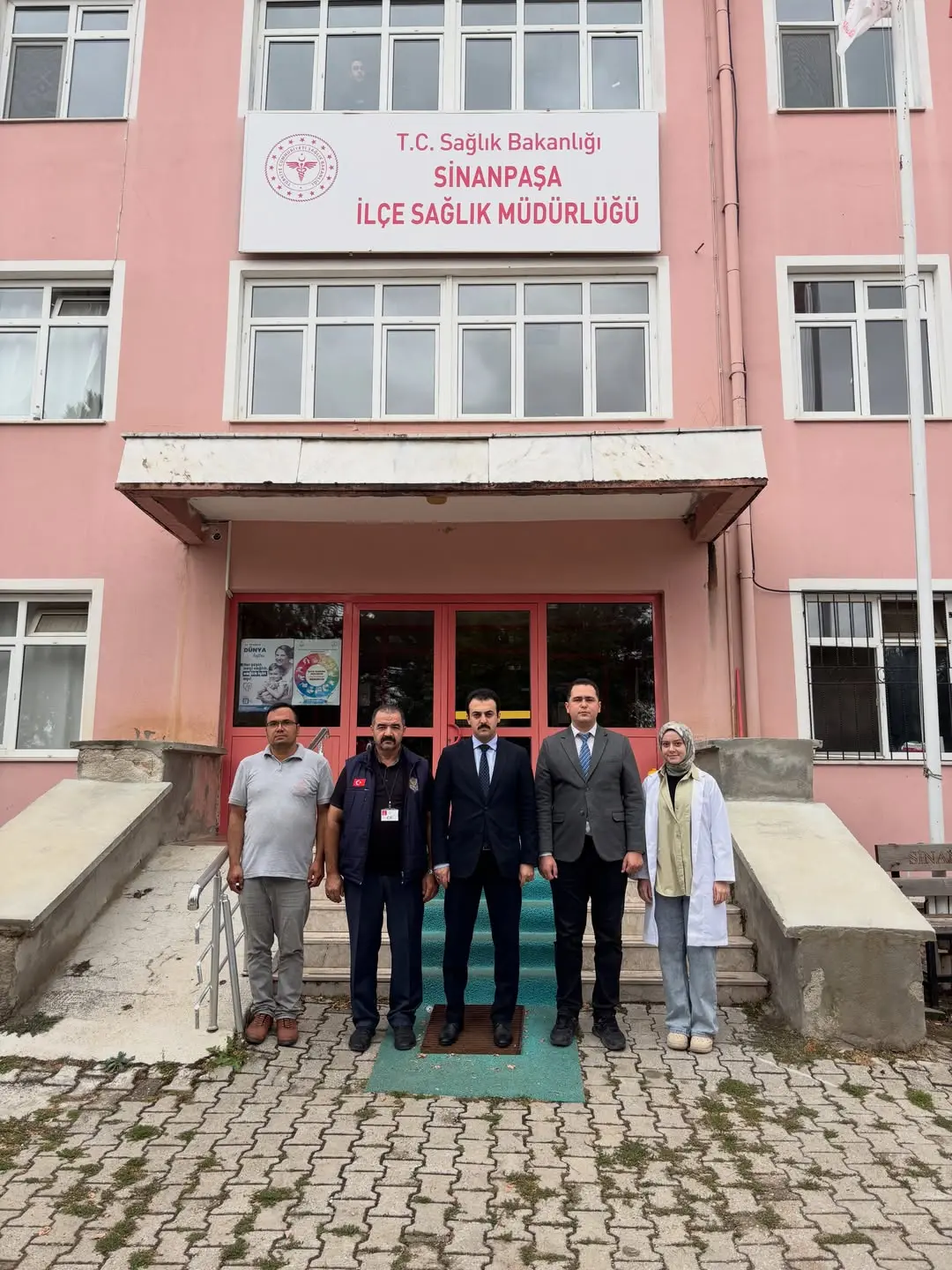 Kaymakamımız Sayın Bünyamin MİROĞLU, Sinanpaşa İlçe Sağlık Müdürlüğünü Ziyaret Etti