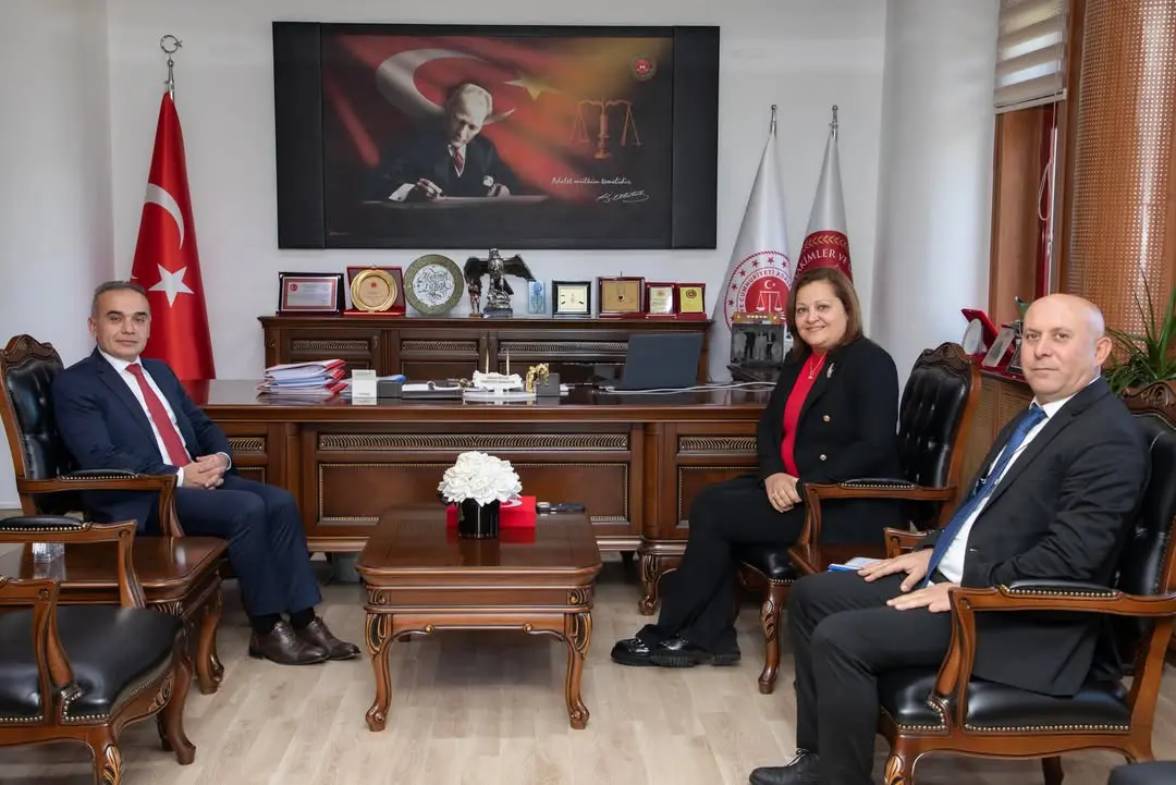 Afyonkarahisar Belediye Başkanı Burcu Köksal, Cumhuriyet Başsavcısı Mehmet Patlak'ı Ziyaret Etti