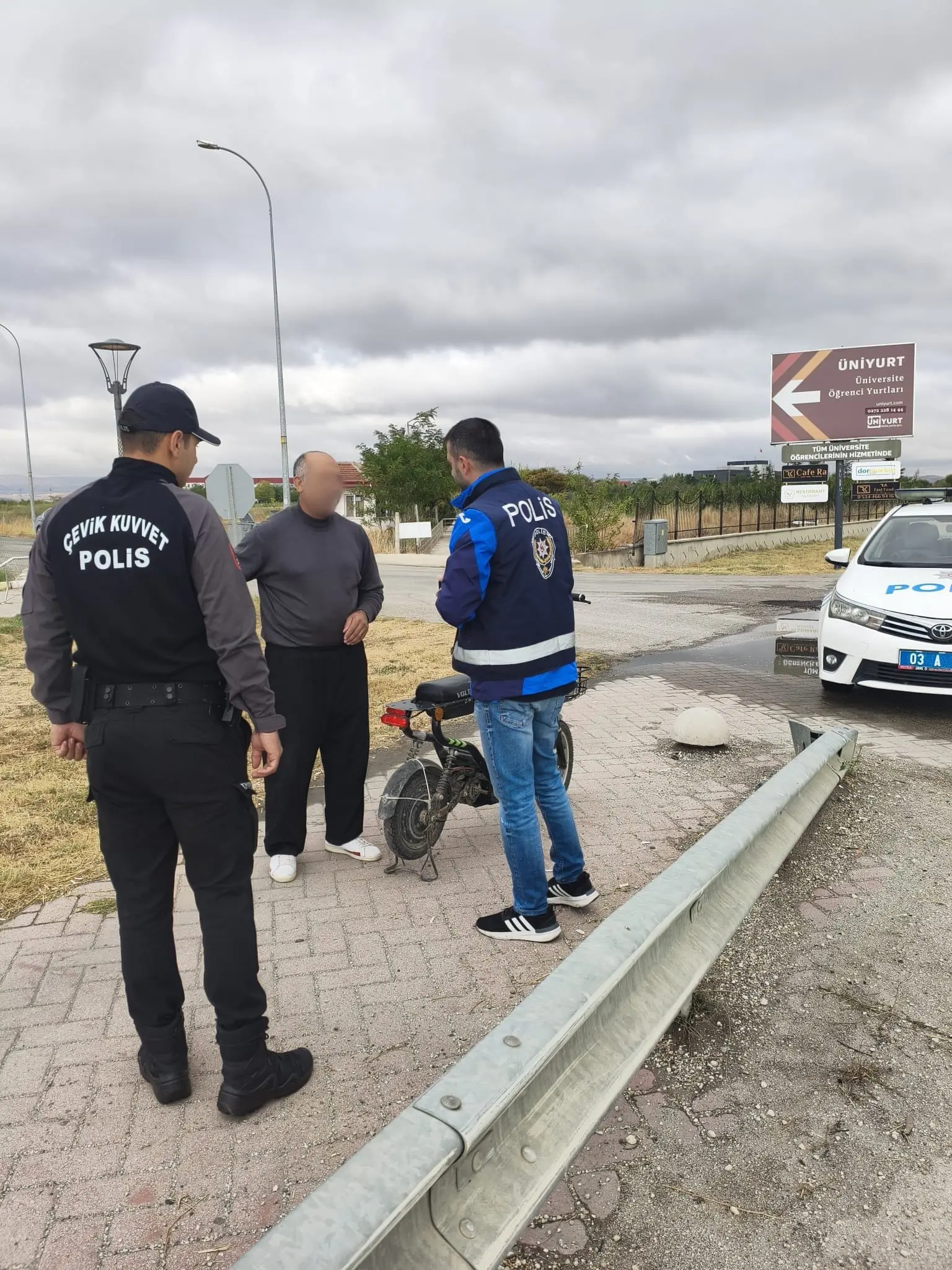 Aranan Şahıs Emniyet Ekiplerince Yakalandı